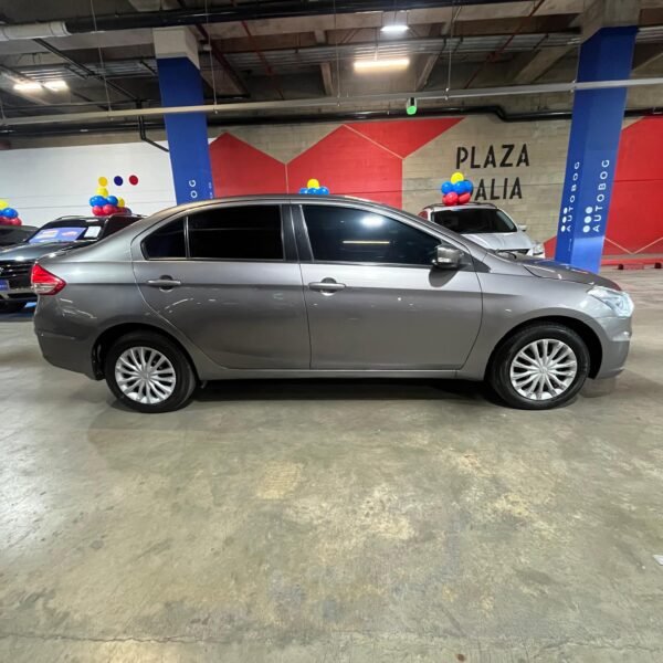 Suzuki Ciaz<br>2015<br>27.890.000 - Imagen 4