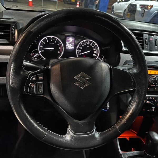 Suzuki Ciaz<br>2015<br>27.890.000 - Imagen 9
