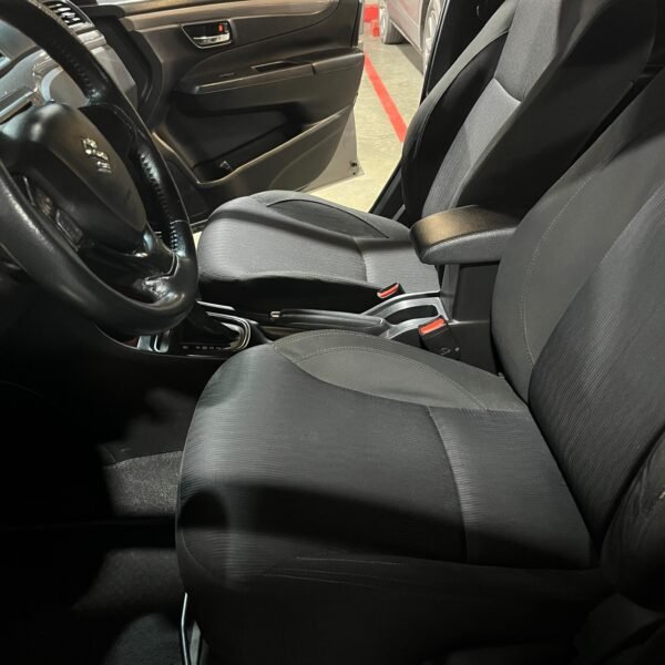Suzuki Ciaz<br>2015<br>27.890.000 - Imagen 15