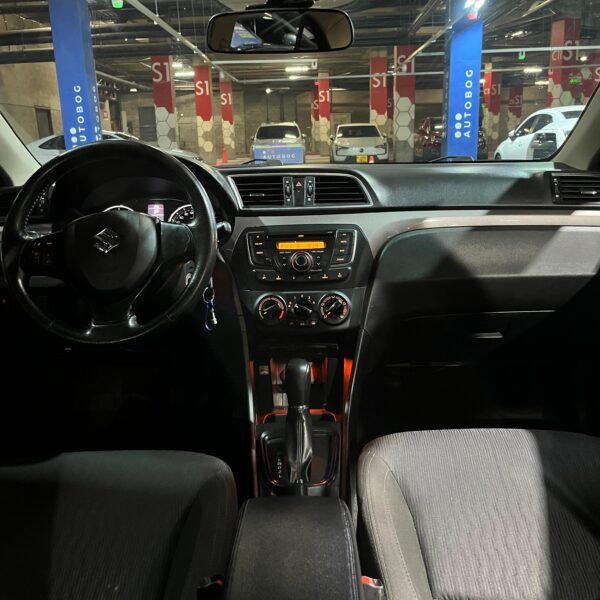 Suzuki Ciaz<br>2015<br>27.890.000 - Imagen 14