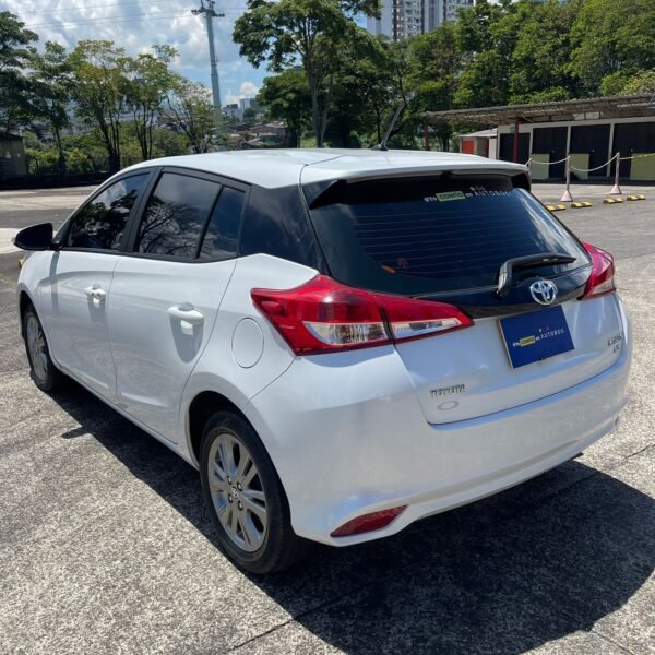 Toyota Yaris<br>2022<br>69.990.000 - Imagen 7