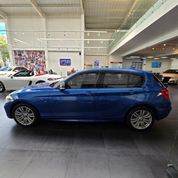 BMW 120i<br>2016<br>73.890.000 - Imagen 8