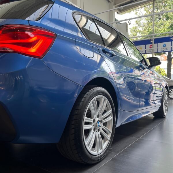 BMW 120i<br>2016<br>73.890.000 - Imagen 9