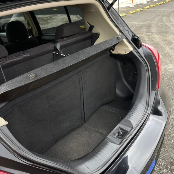 Nissan Tiida<br>2012<br> - Imagen 18