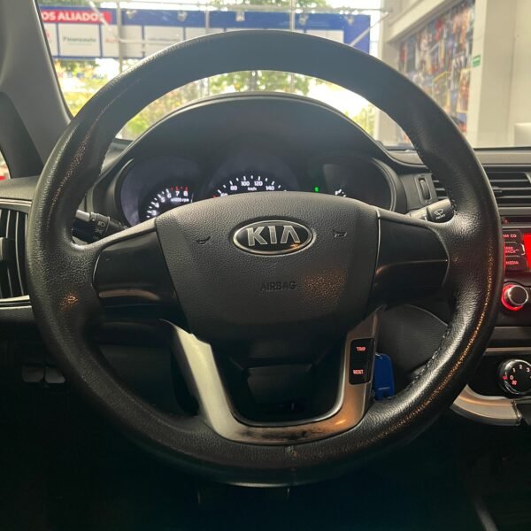Kia Rio Spice UB EX<br>2015<br>42.980.000 - Imagen 9