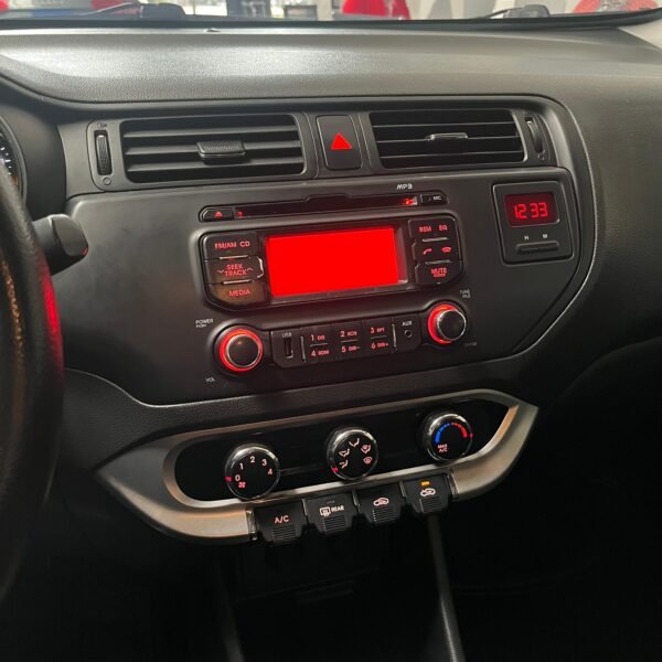 Kia Rio Spice UB EX<br>2015<br>42.980.000 - Imagen 10