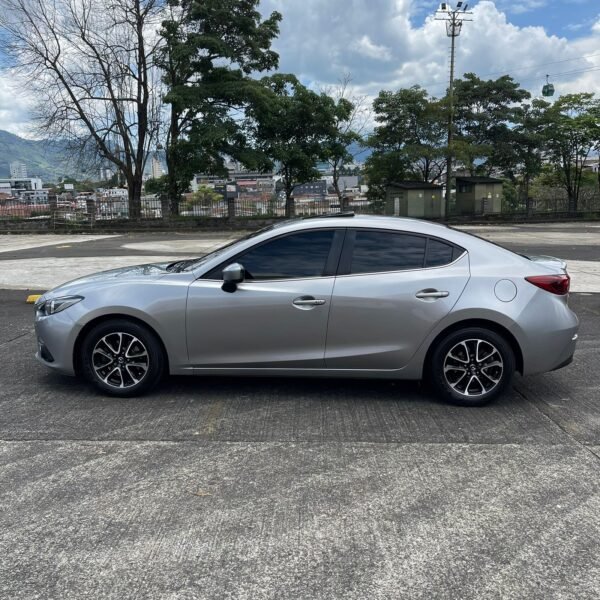 Mazda 3<br>2015<br>61.890.000 - Imagen 8