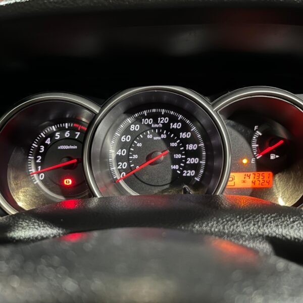 Nissan Tiida<br>2012<br>31.890.000 - Imagen 9