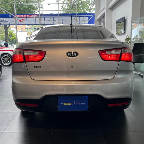 Kia Rio Spice UB EX<br>2015<br>42.980.000 - Imagen 5
