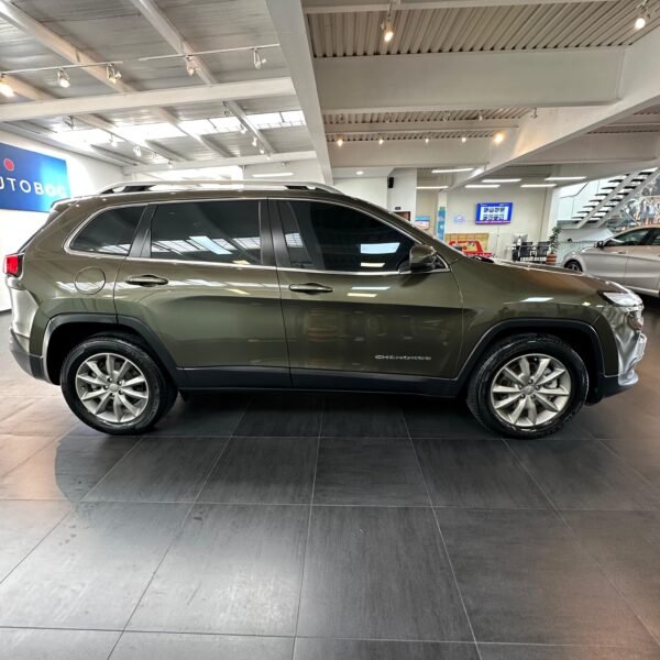 Jeep Cherokee<br>2015<br>61.990.000 - Imagen 4