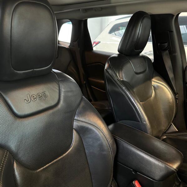 Jeep Cherokee<br>2015<br>61.990.000 - Imagen 19