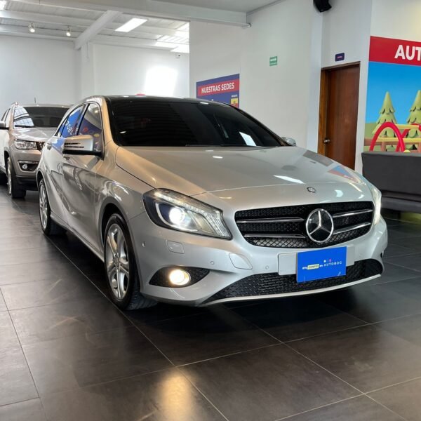 Mercedes Benz A200<br>2015<br>67.890.000 - Imagen 3