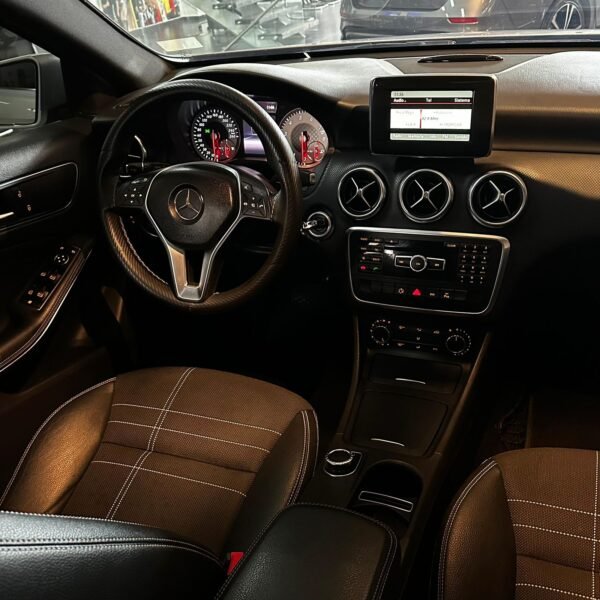 Mercedes Benz A200<br>2015<br>67.890.000 - Imagen 14