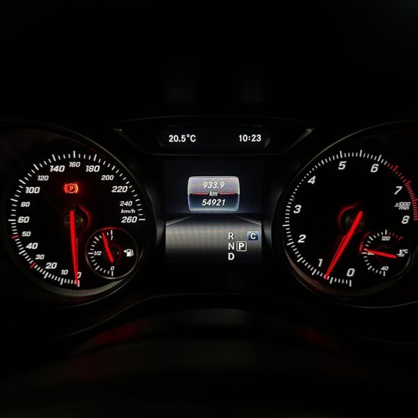 Mercedes Benz GLA200<br>2020<br>102.930.000 - Imagen 7