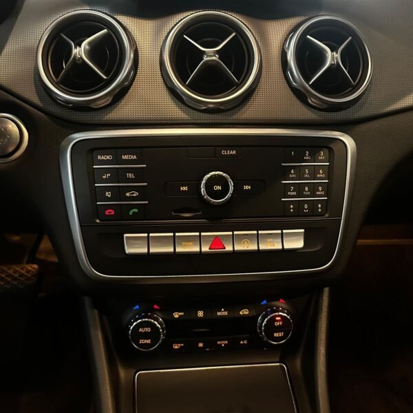 Mercedes Benz GLA200<br>2020<br>102.930.000 - Imagen 10