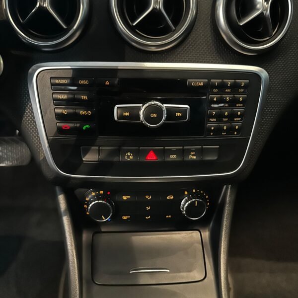 Mercedes Benz A200<br>2015<br>67.890.000 - Imagen 10