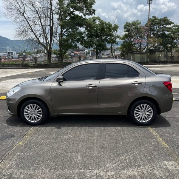 Suzuki Swift<br>2022<br>54.890.000 - Imagen 8