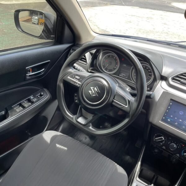Suzuki Swift<br>2022<br>54.890.000 - Imagen 12