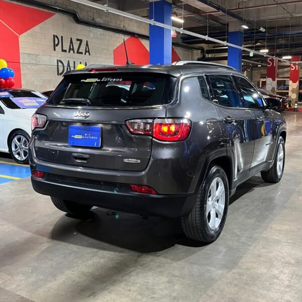 Jeep Compass Sport 4x2<br>2019<br>$76.930.000 - Imagen 4