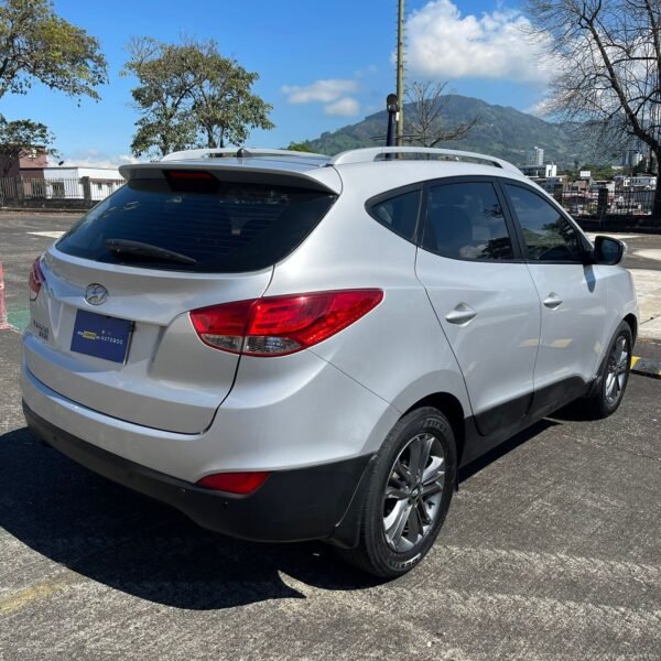 Hyundai Tucson 4x2<br>2016<br>$71.990.000 - Imagen 5