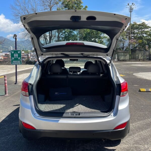 Hyundai Tucson 4x2<br>2016<br>$71.990.000 - Imagen 24