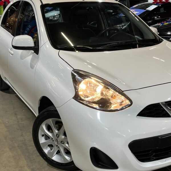 Nissan March<br>2015<br>38.890.000 - Imagen 8