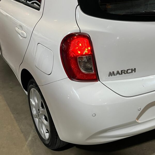 Nissan March<br>2015<br>38.890.000 - Imagen 7