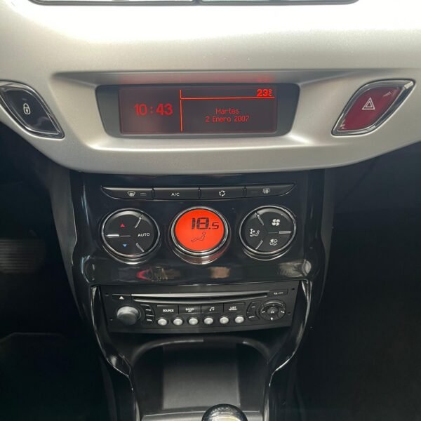 Citroen C3<br>2013<br>35.890.000 - Imagen 9