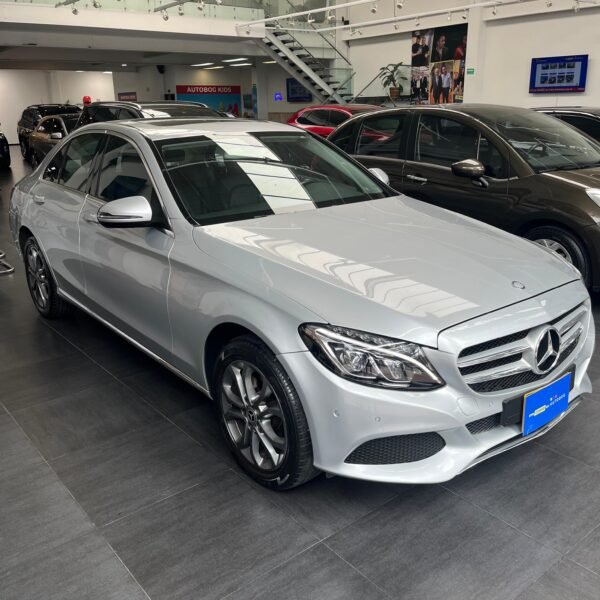 Mercedes Benz C180<br>2016<br>73.980.000 - Imagen 3