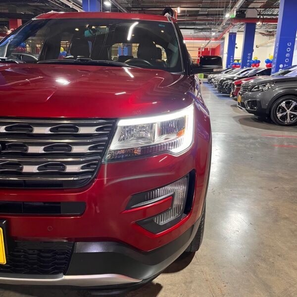 Ford Explorer Xlt 4x2<br>2016<br>$79.630.000 - Imagen 21