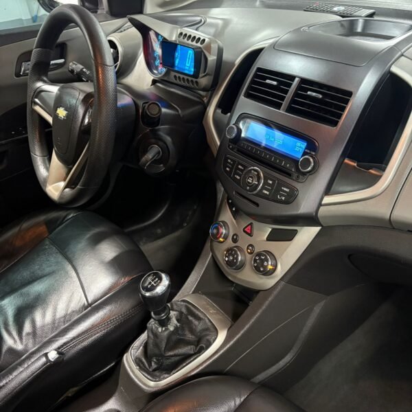 Chevrolet Sonic<br>2013<br>21.930.000 - Imagen 10
