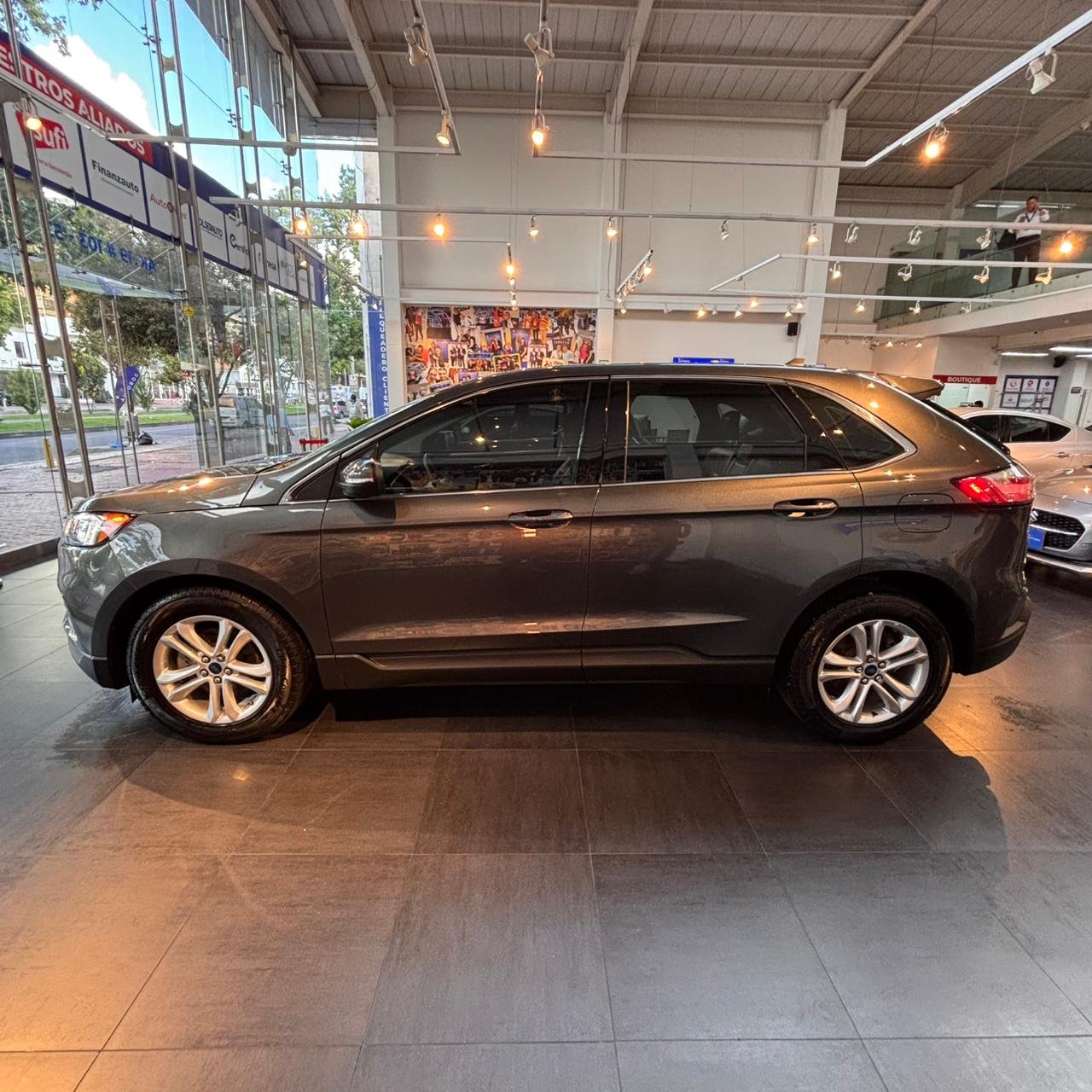 Ford Edge Ride 4x2<br>2019<br>$88.980.000 - Imagen 8