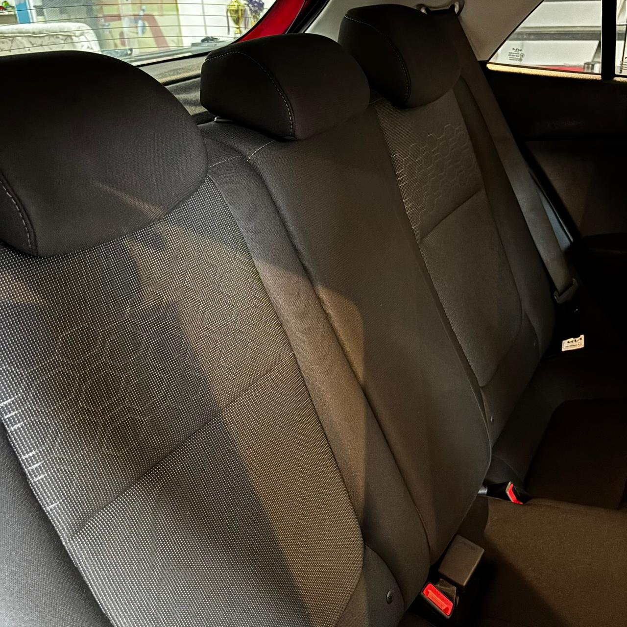 Kia Rio Vibrant<br>2024<br>$74.980.000 - Imagen 17