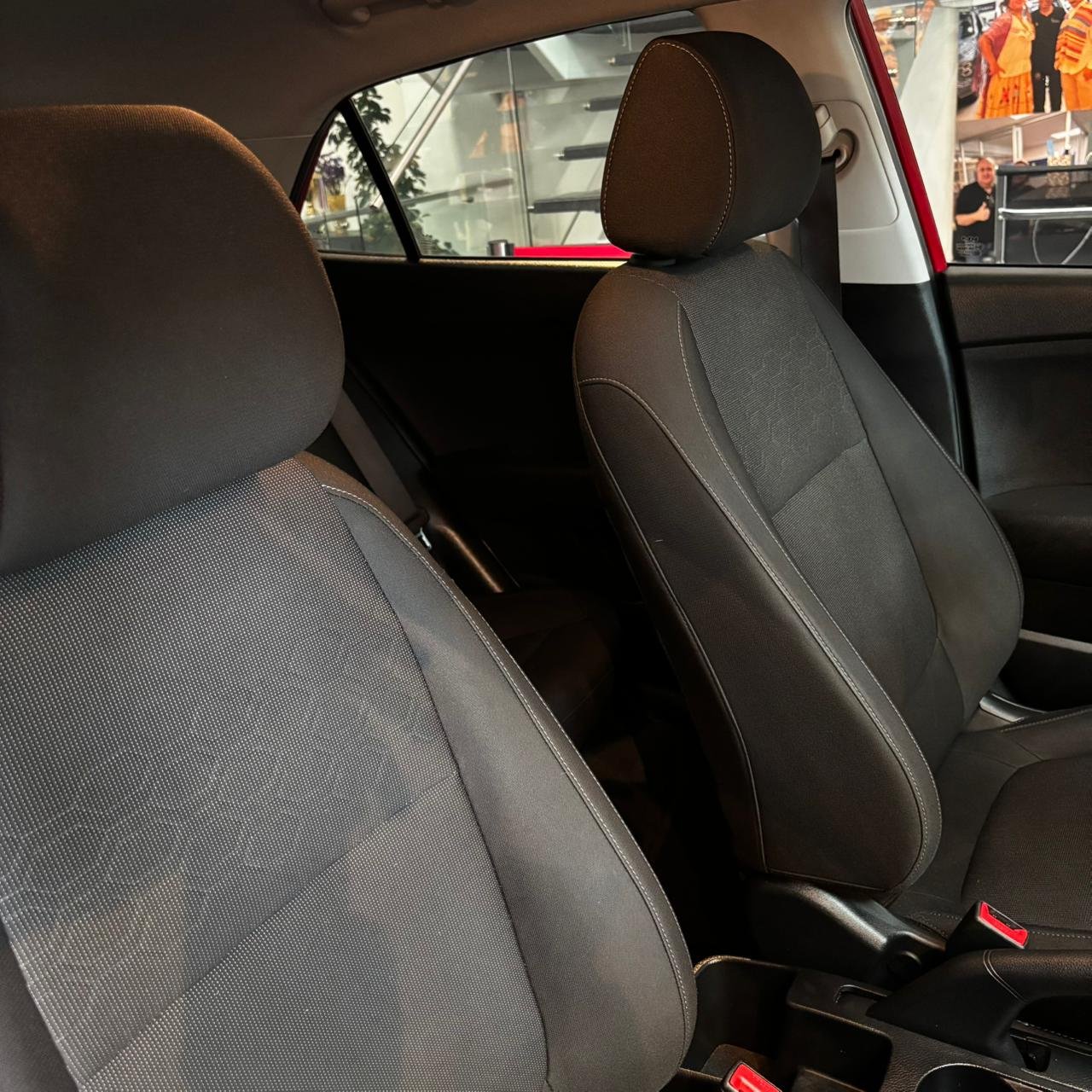 Kia Rio Vibrant<br>2024<br>$74.980.000 - Imagen 15