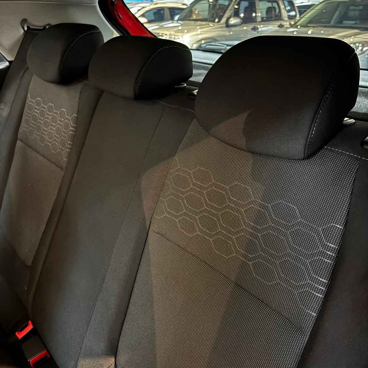 Kia Rio Vibrant<br>2024<br>$74.980.000 - Imagen 16