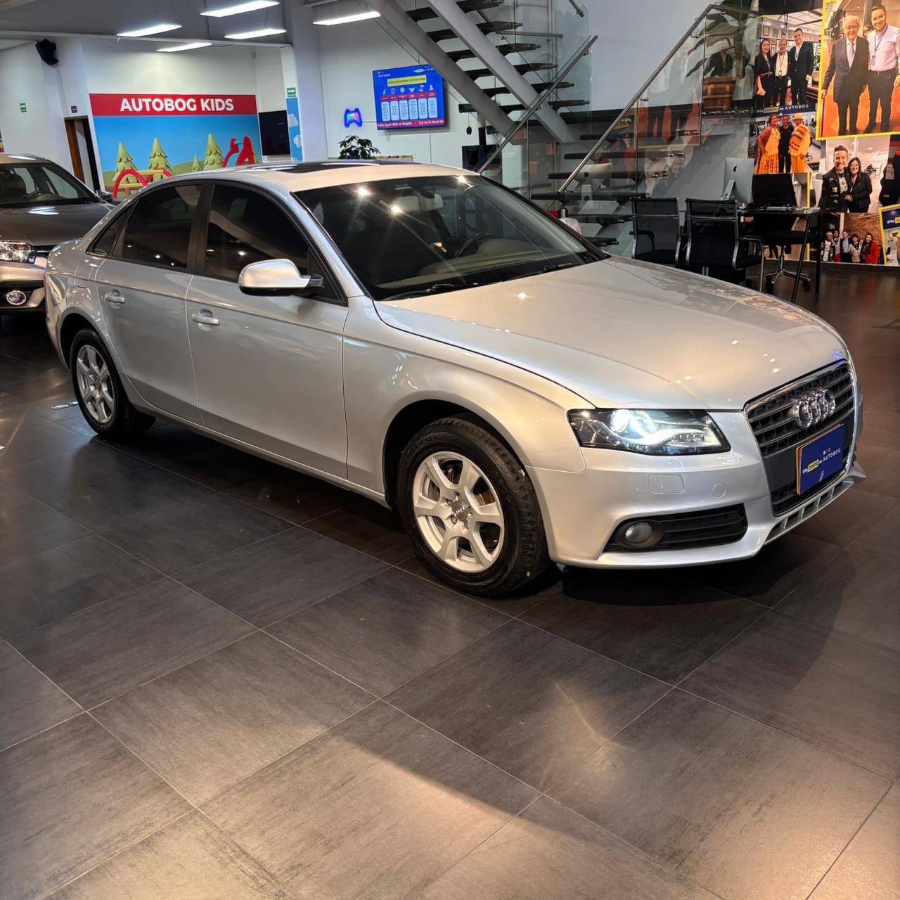 Audi A4 TFSI COMFORT<br>2011<br>$44.980.000 - Imagen 3