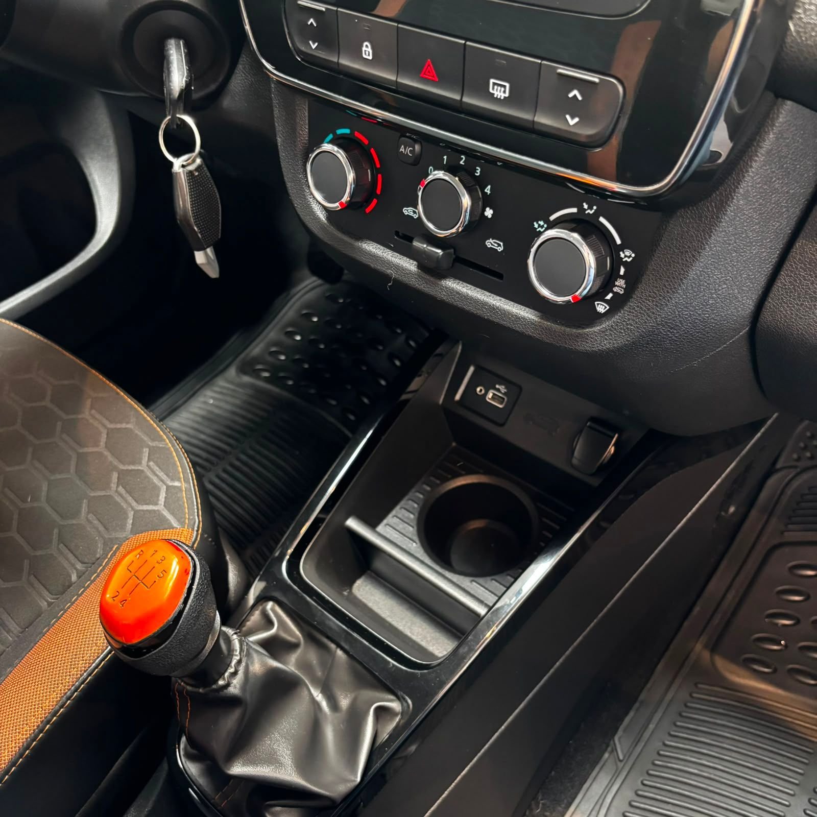 Renault Kwid Outsider<br>2022<br>$39.980.000 - Imagen 11