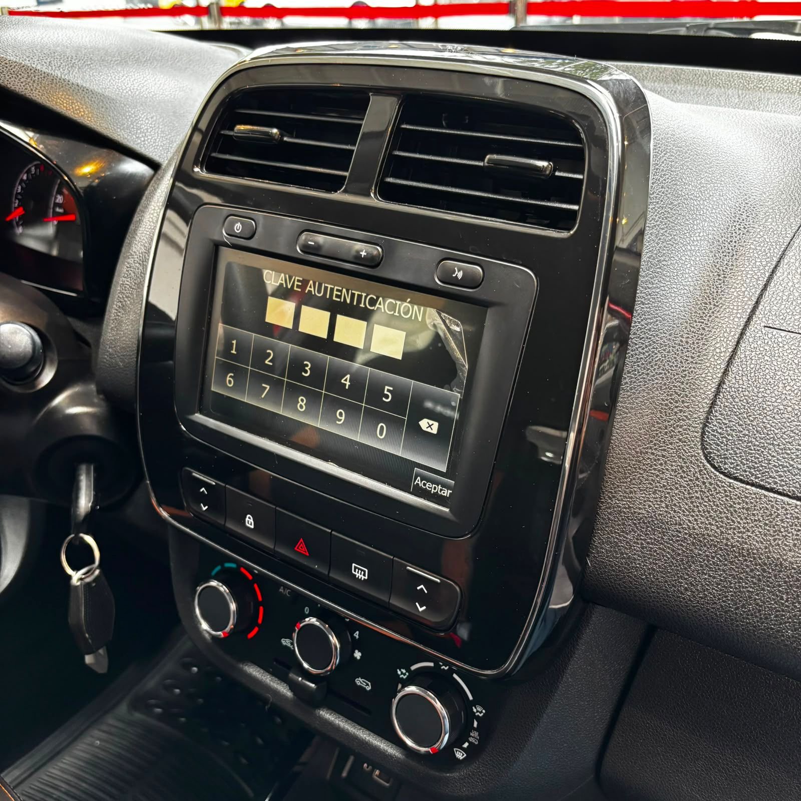 Renault Kwid Outsider<br>2022<br>$39.980.000 - Imagen 10