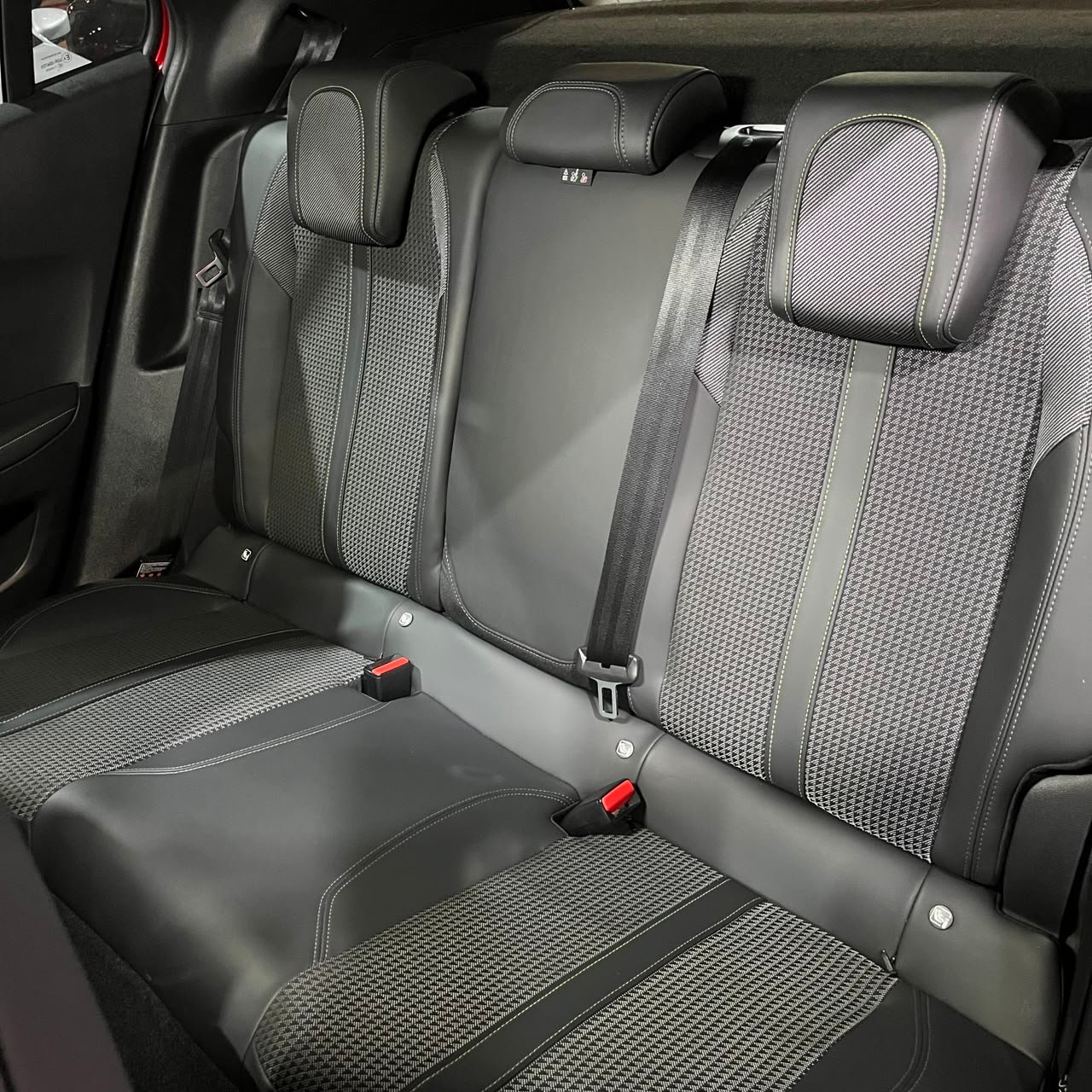 Peugeot 2008 Gt line Año<br>2022<br>$86.980.000 - Imagen 16