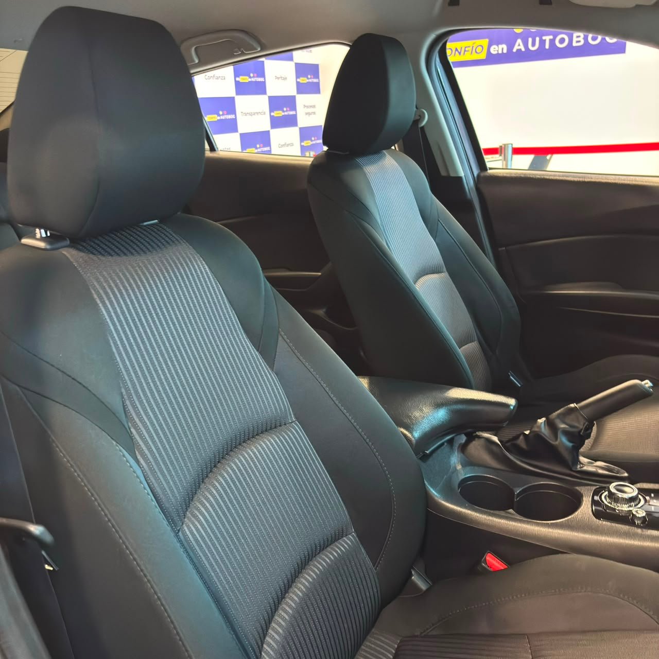 Mazda3 Versión Prime<br>2016<br>$61.980.000 - Imagen 13