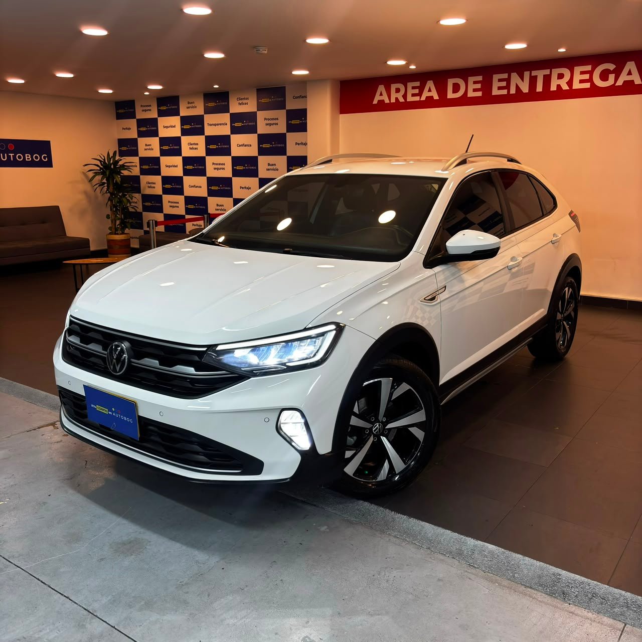 Volkswagen Nivus Highline<BR>2022<BR>79.980.000 - Imagen 2