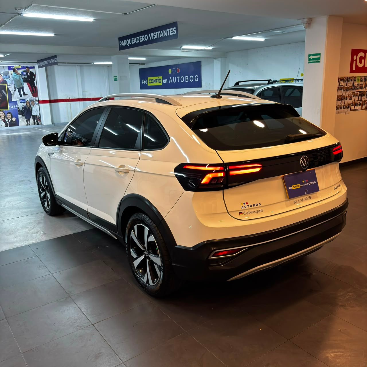 Volkswagen Nivus Highline<BR>2022<BR>79.980.000 - Imagen 8