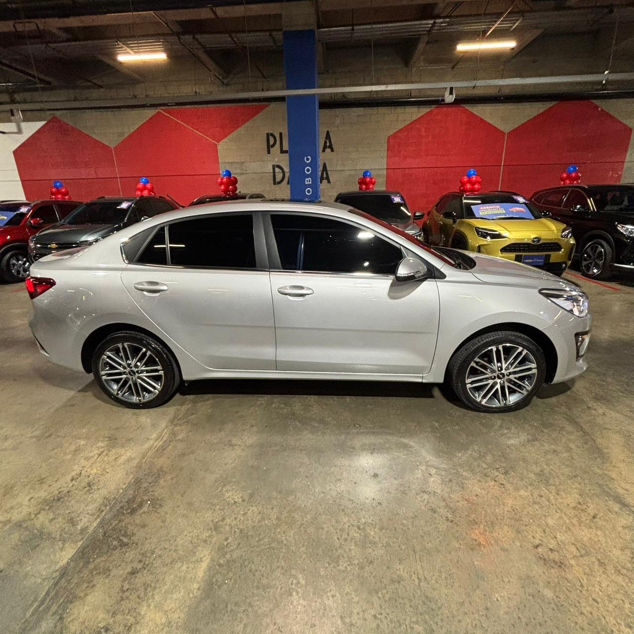 Kia Rio zenith<br>2023<br>$71.980.000 - Imagen 5