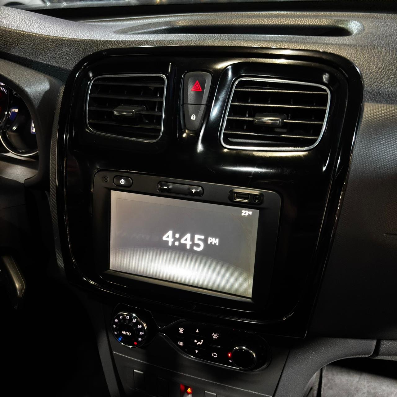 Renault Stepway intens<br>2021<br>$59.980.000 - Imagen 11
