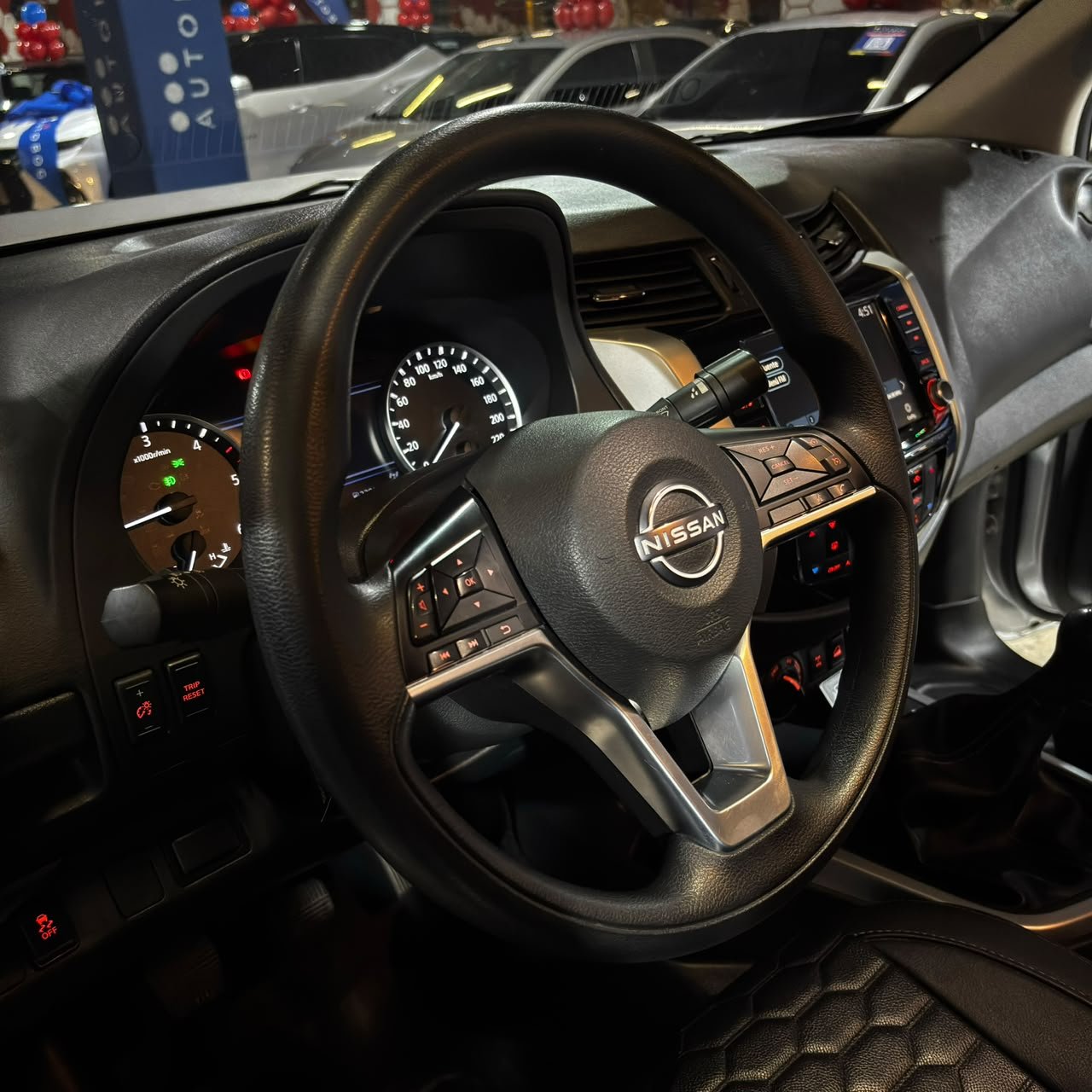 Nissan Frontier XE 4x4<br>2026<br>$184.980.000 - Imagen 16